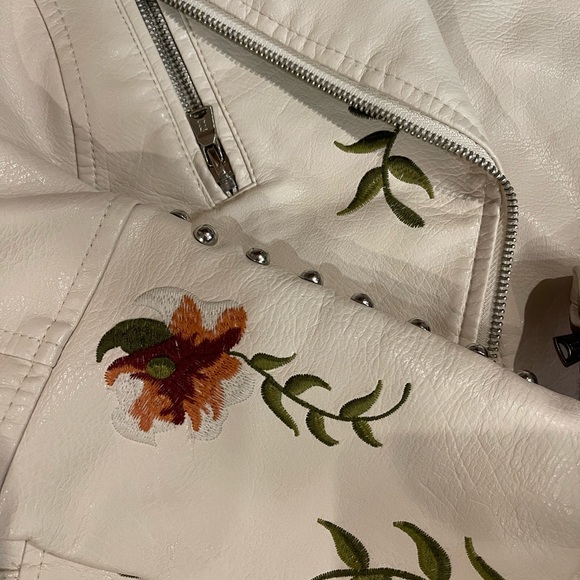 AFTF Basic Women’s leather jacket bomber embroidered small size 3 - Picture 4 of 7